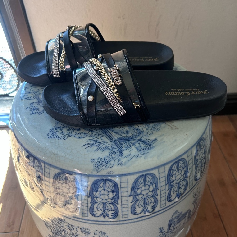 Juicy Couture Black Slide Sandals with Chain Detail - Picture 3 of 4